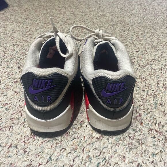 Nike Air Max 90 Essential Raptor Red White Womens Size 9 - Picture 4 of 5